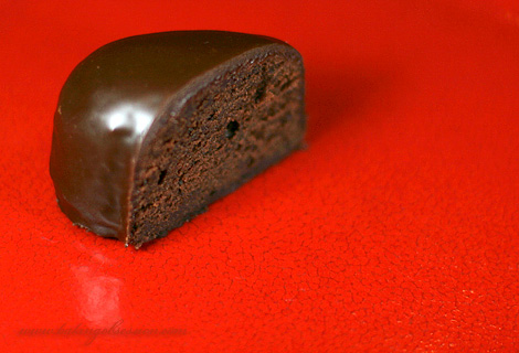 Raspberry-Laced Chocolate Cupcakes Slice