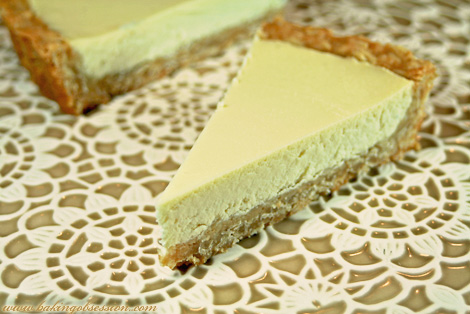 Curd Cheese Tart in Oatmeal Crust