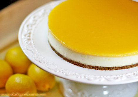 Lemon Cheesecake with Lemon Curd Topping